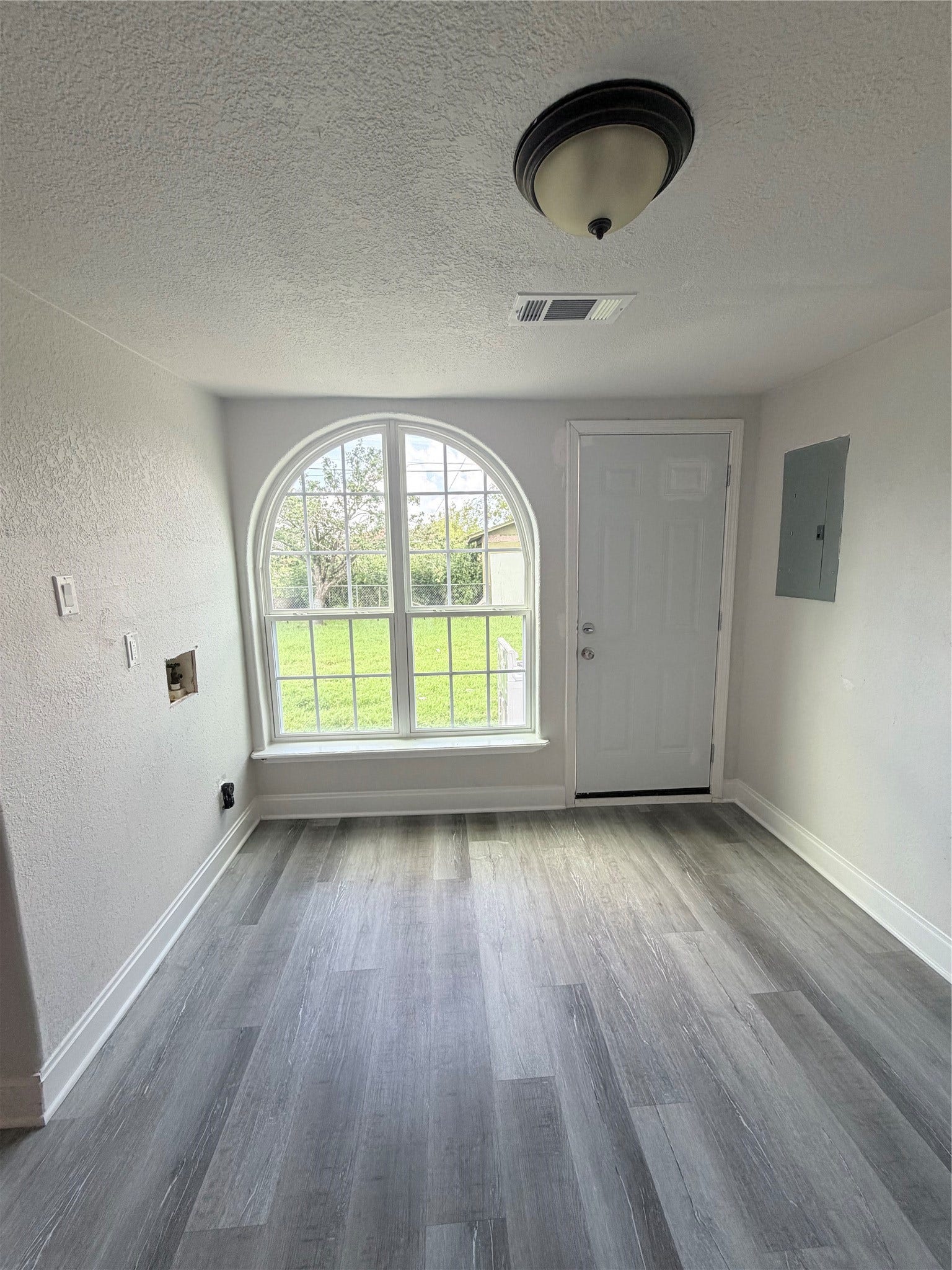 301 N Avenue C, Freeport, TX 77541 301 N Avenue C, Freeport, TX 77541