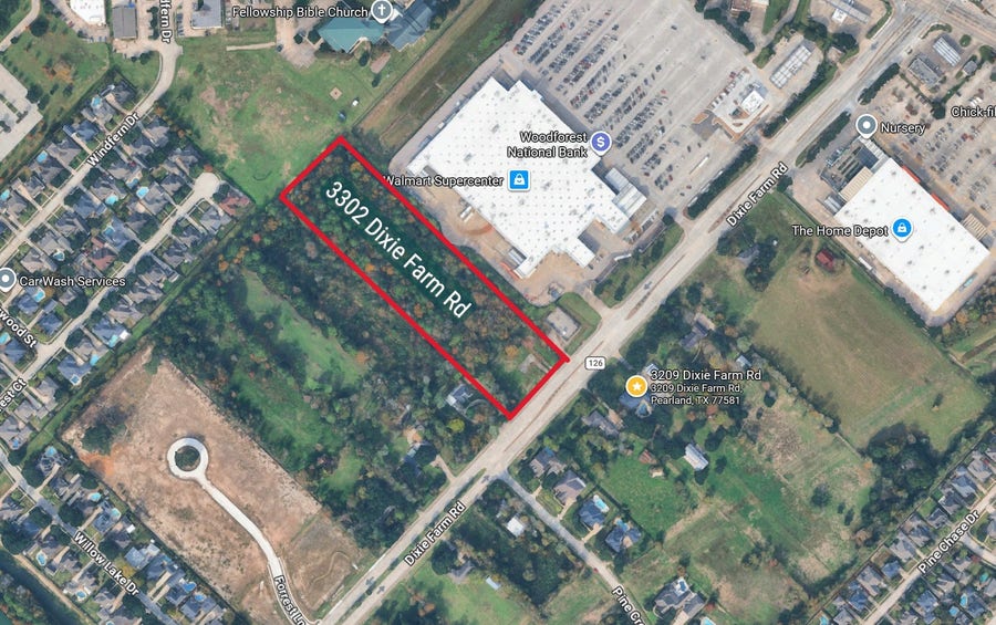Property photo for 3302 Dixie Farm Road, Pearland, TX