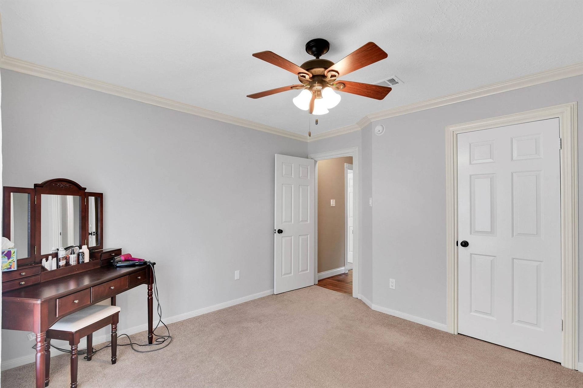 18703 Timbers Trace Drive, Humble, TX 77346 Bedroom #4 with desk.
