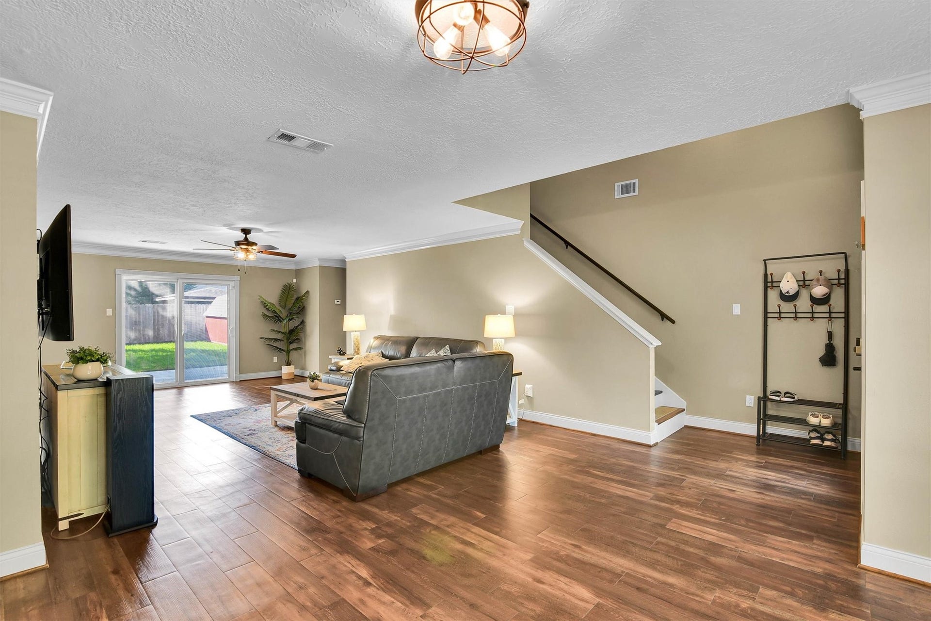 18703 Timbers Trace Drive, Humble, TX 77346 Spacious living and dining room combo.