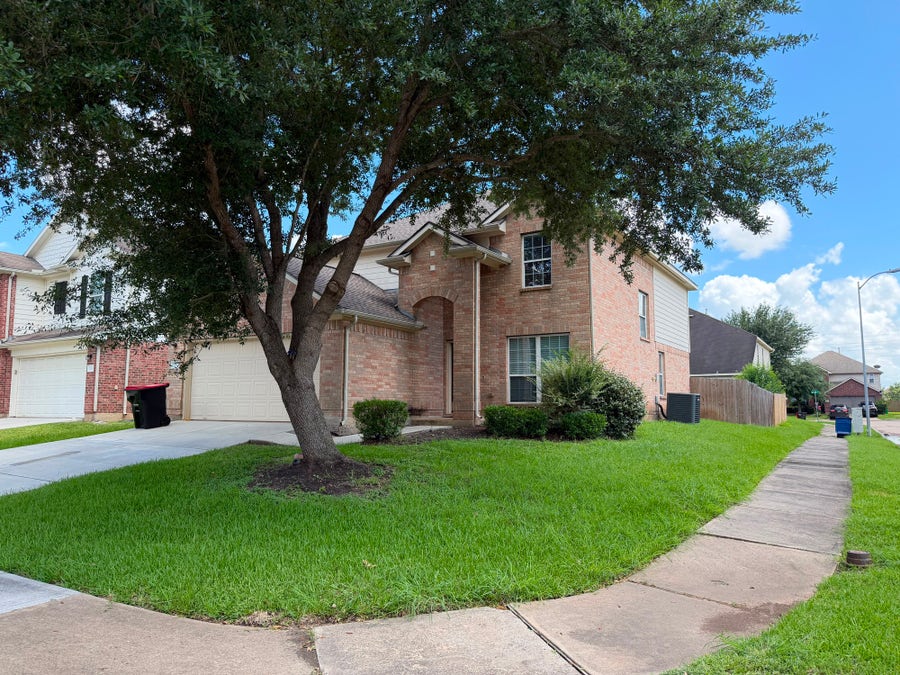 Property photo for 17923 Hollow Hill Lane, Richmond, TX