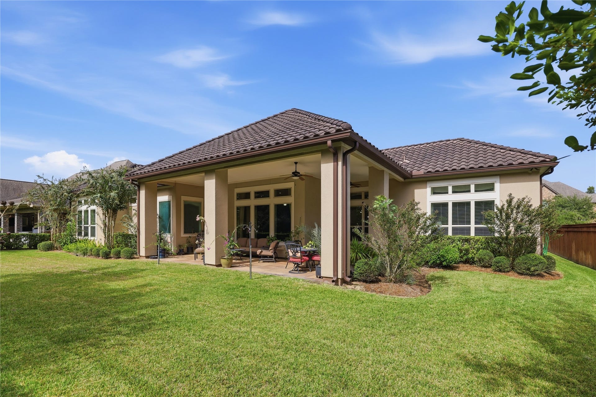 2322 Red Fox Drive, Missouri City, TX 77459 2322 Red Fox Drive, Missouri City, TX 77459