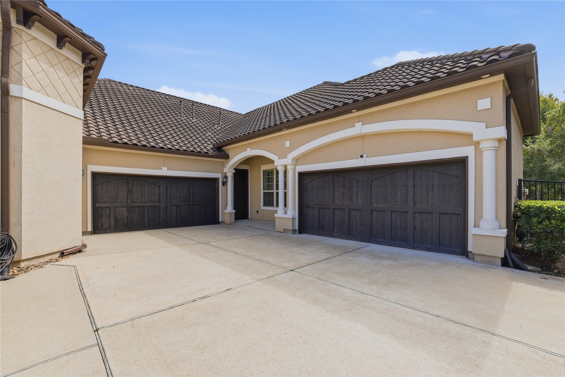 2322 Red Fox Drive, Missouri City, TX 77459 2322 Red Fox Drive, Missouri City, TX 77459