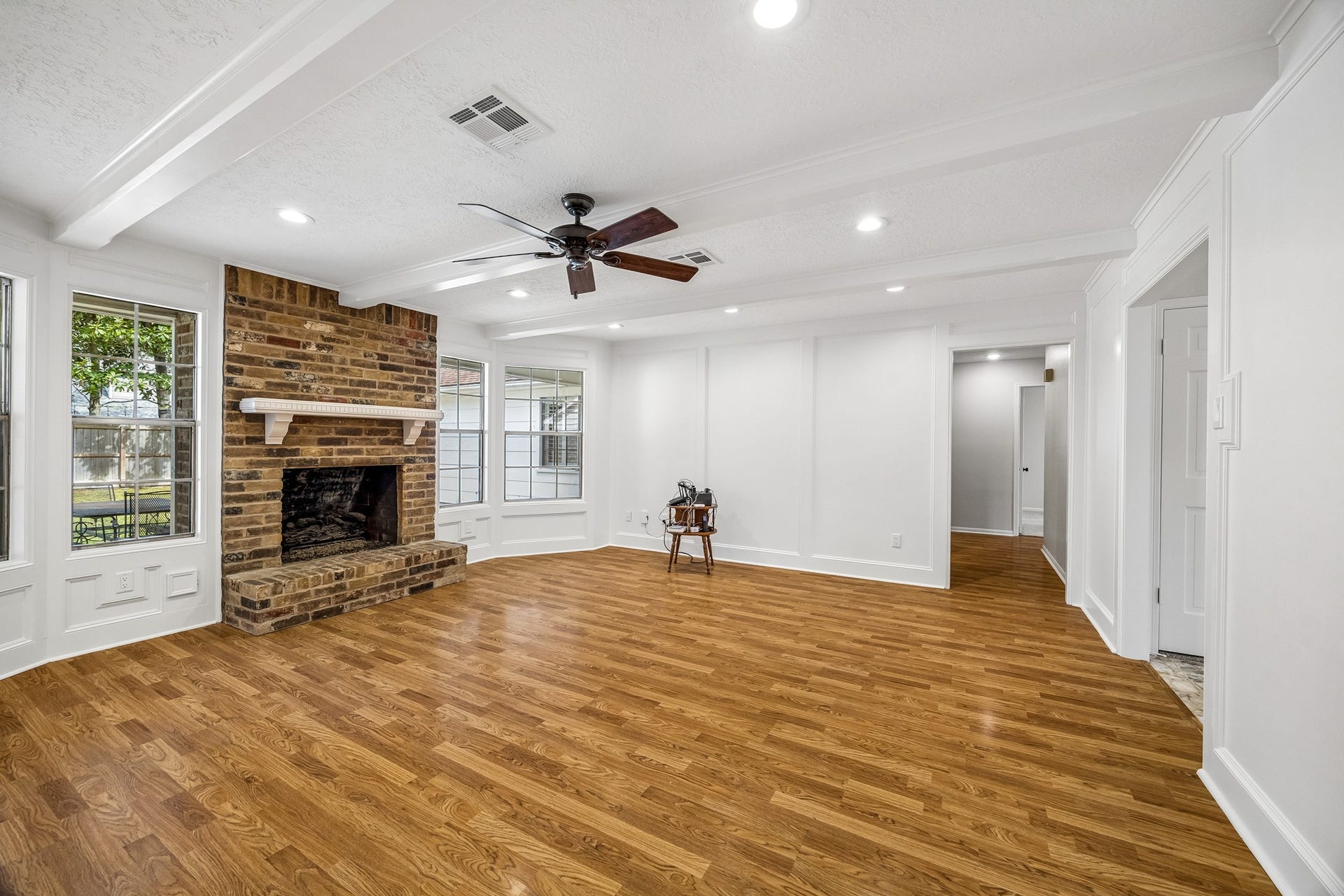 3427 Tree Lane, Kingwood, TX 77339 3427 Tree Lane, Kingwood, TX 77339