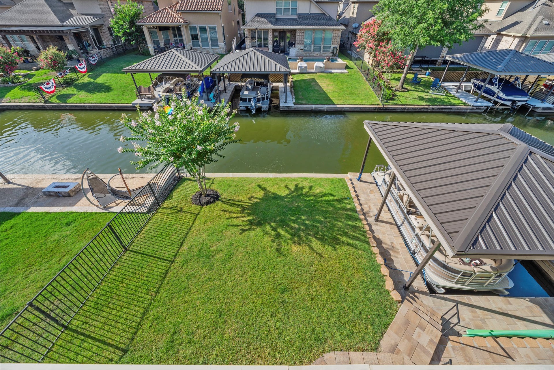 17922 Olde Oaks Estate Court, Cypress, TX 77433 The large backyard is a blank canvas for any upgrade from a spacious patio to an elegant pool.