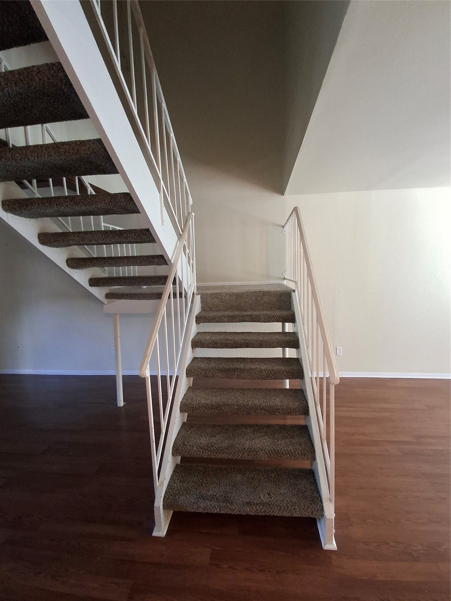 2917 Nottingham Lane, Missouri City, TX 77459 Stairs between living room and Den
