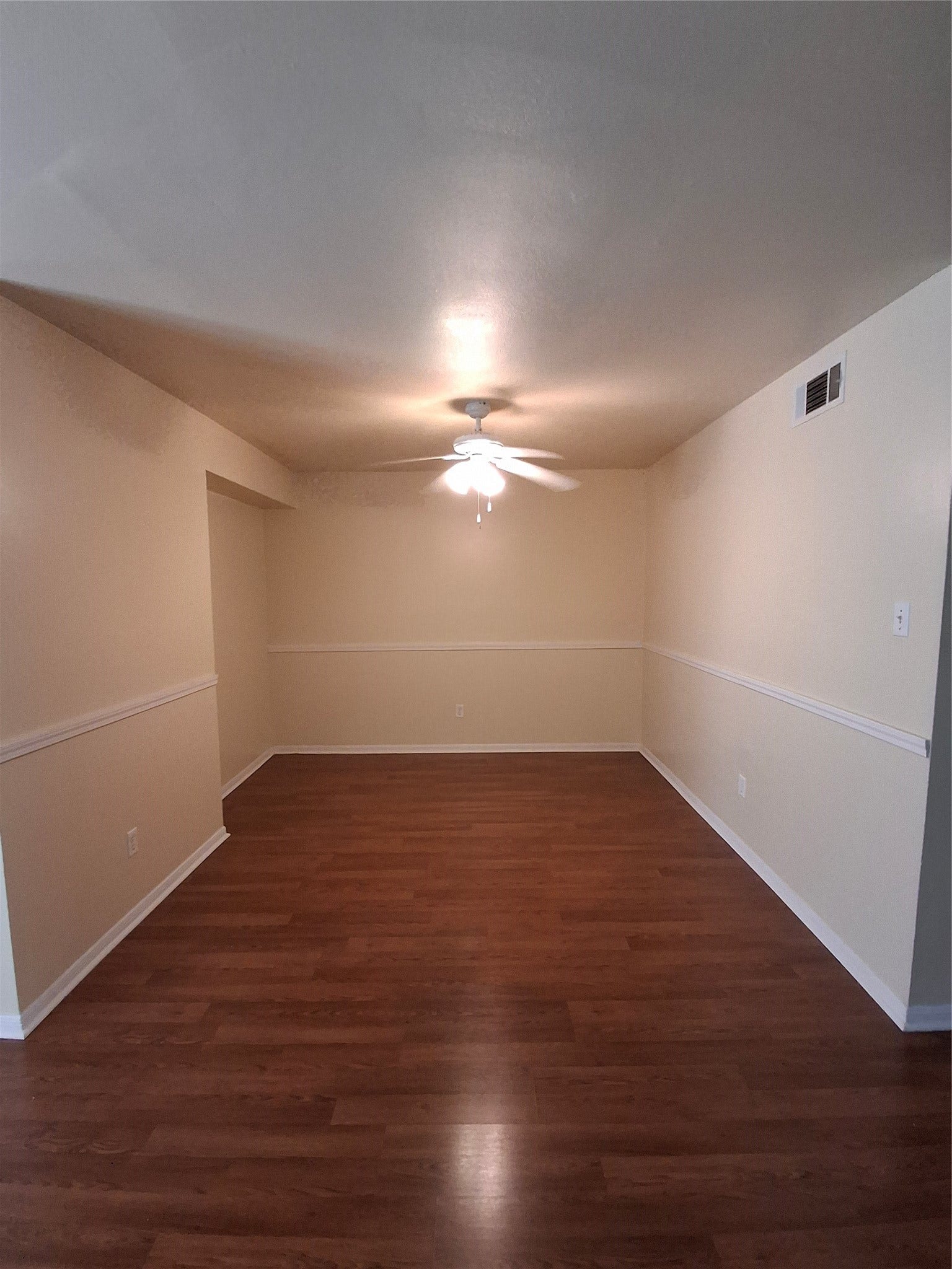 2917 Nottingham Lane, Missouri City, TX 77459 Formal dinning area