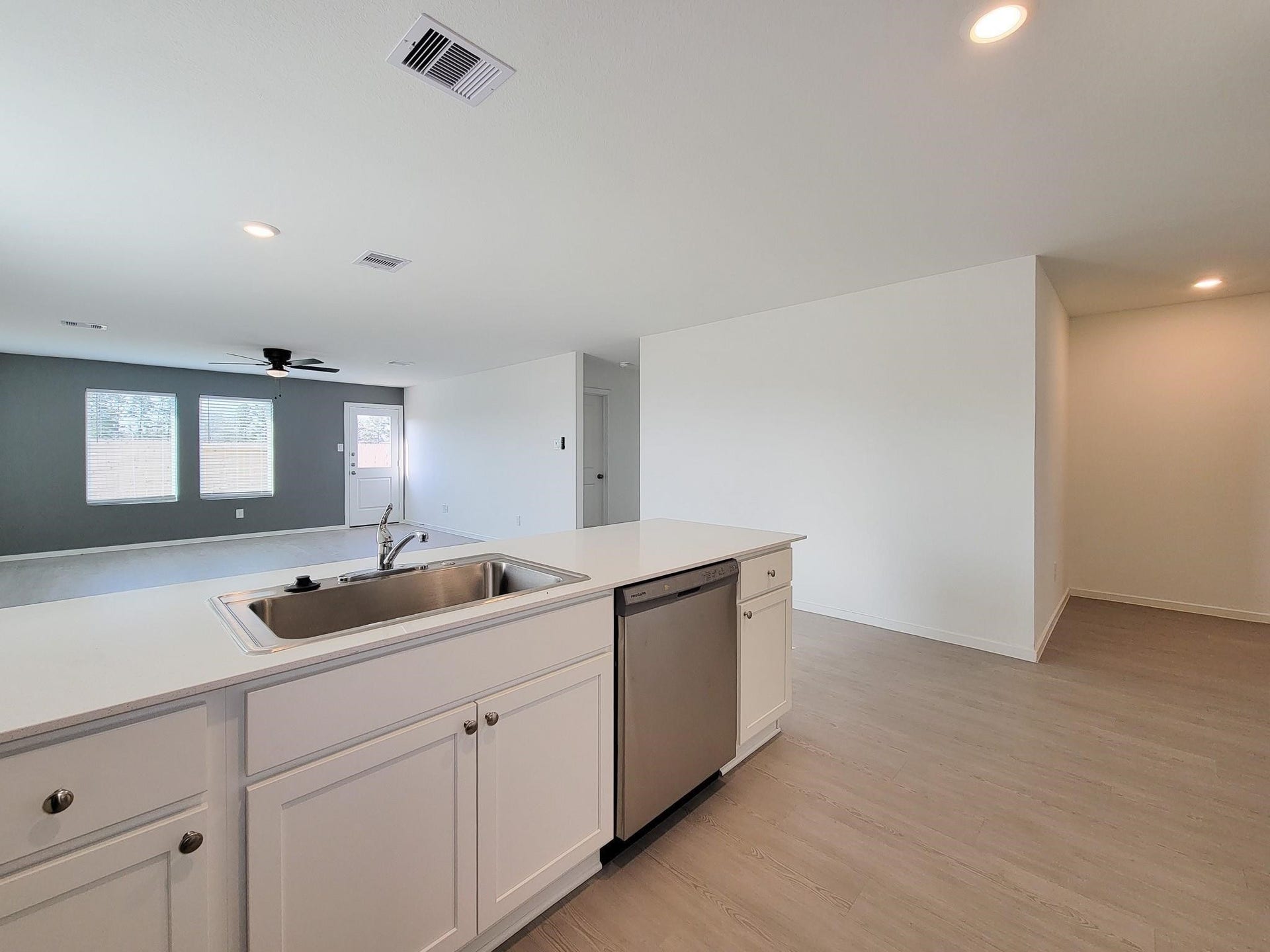 15671 PLUM BROOK DRIVE, Conroe, TX 77303 15671 PLUM BROOK DRIVE, Conroe, TX 77303