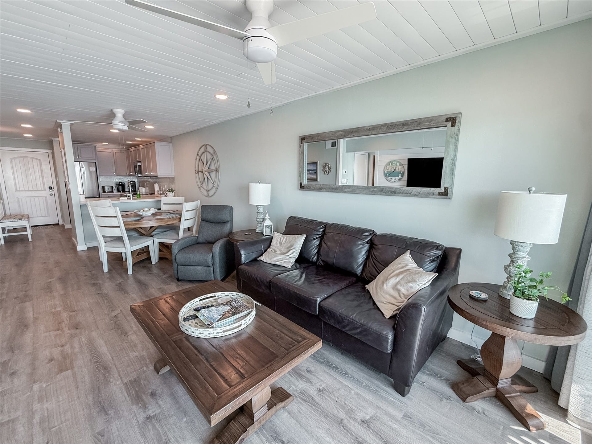7310 Seawall Boulevard, #806, Galveston, TX 77551 7310 Seawall Boulevard, #806, Galveston, TX 77551