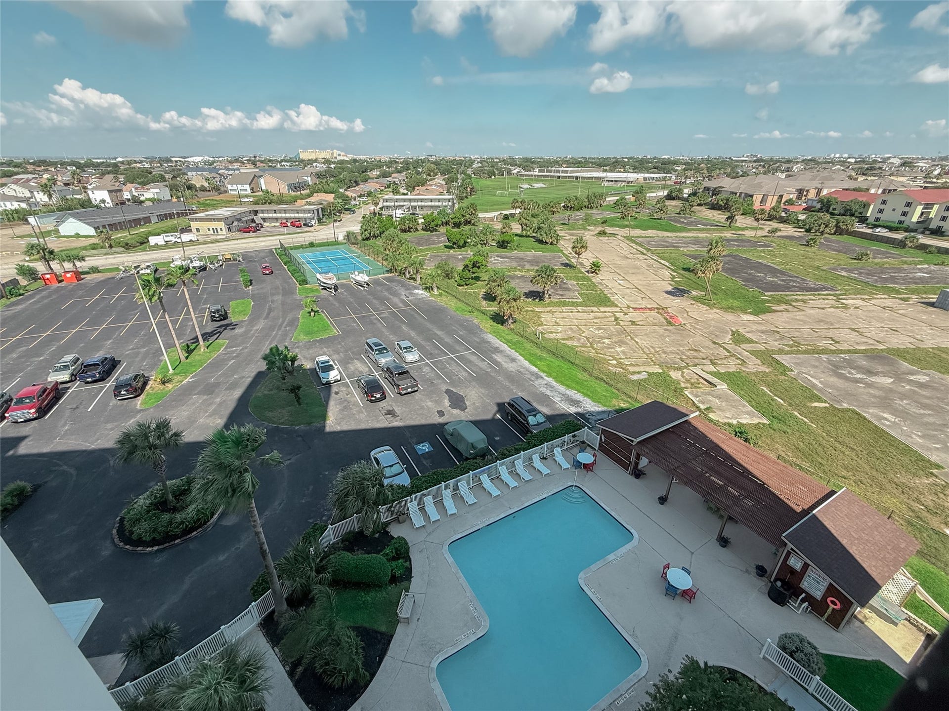 7310 Seawall Boulevard, #806, Galveston, TX 77551 7310 Seawall Boulevard, #806, Galveston, TX 77551