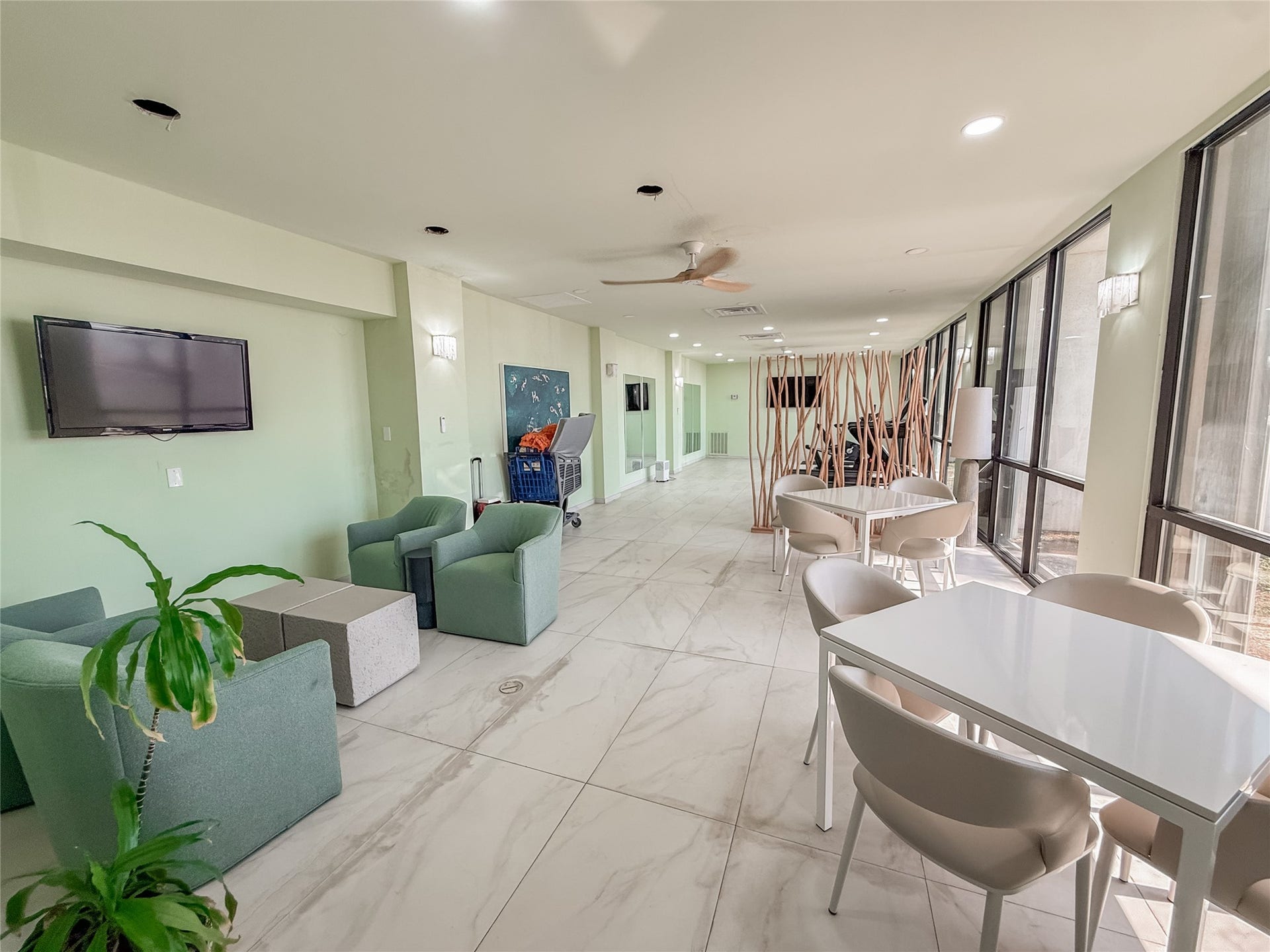 7310 Seawall Boulevard, #806, Galveston, TX 77551 7310 Seawall Boulevard, #806, Galveston, TX 77551