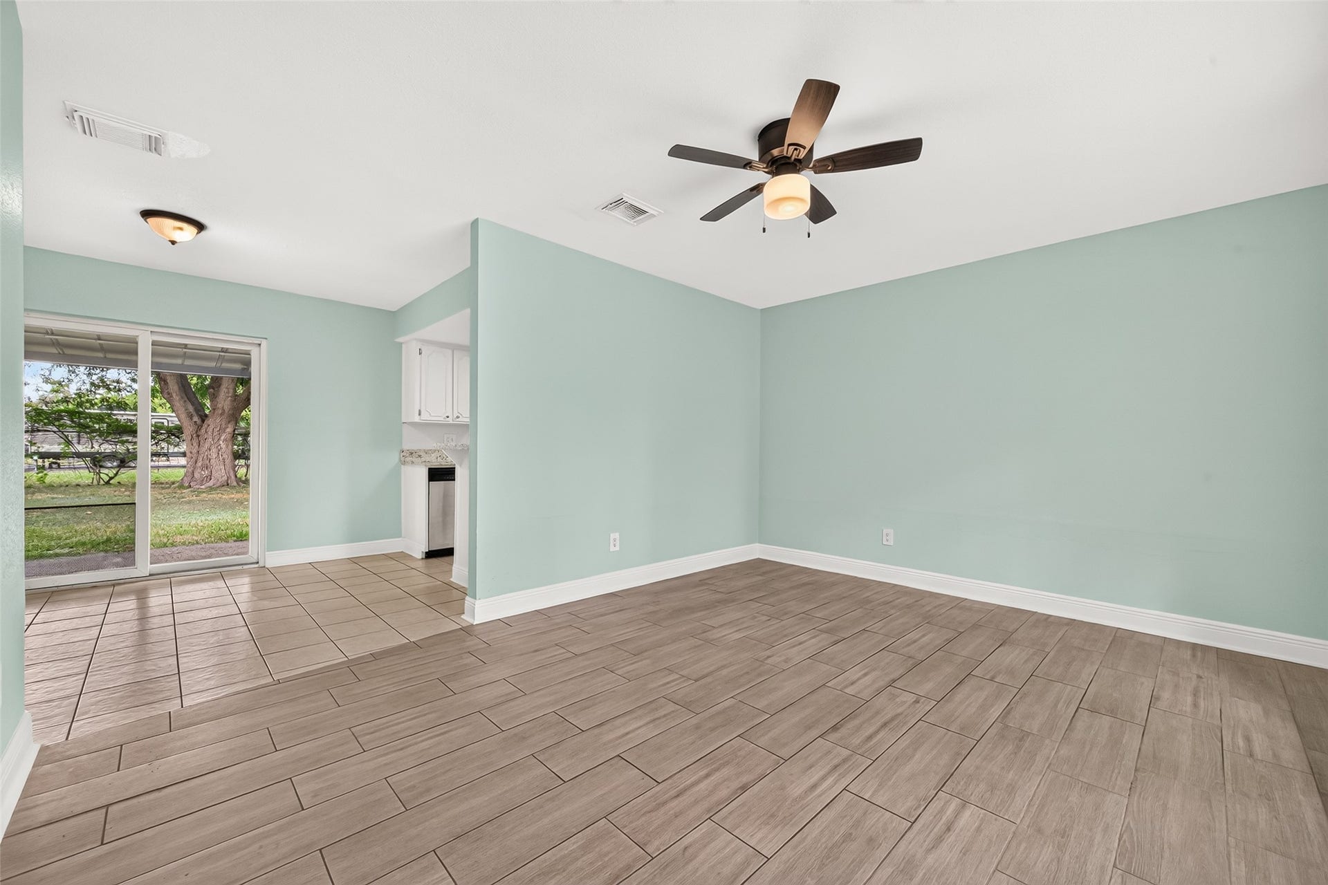 12411 Bichester Lane, Houston, TX 77039 12411 Bichester Lane, Houston, TX 77039