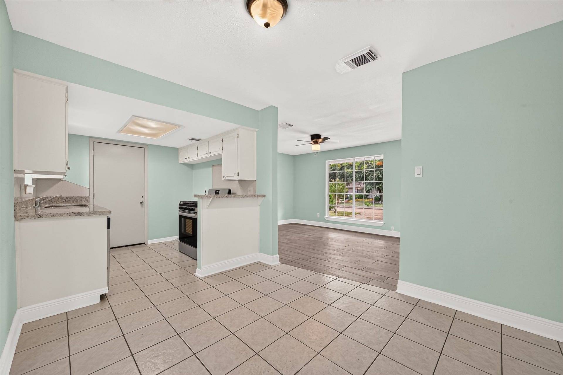 12411 Bichester Lane, Houston, TX 77039 12411 Bichester Lane, Houston, TX 77039