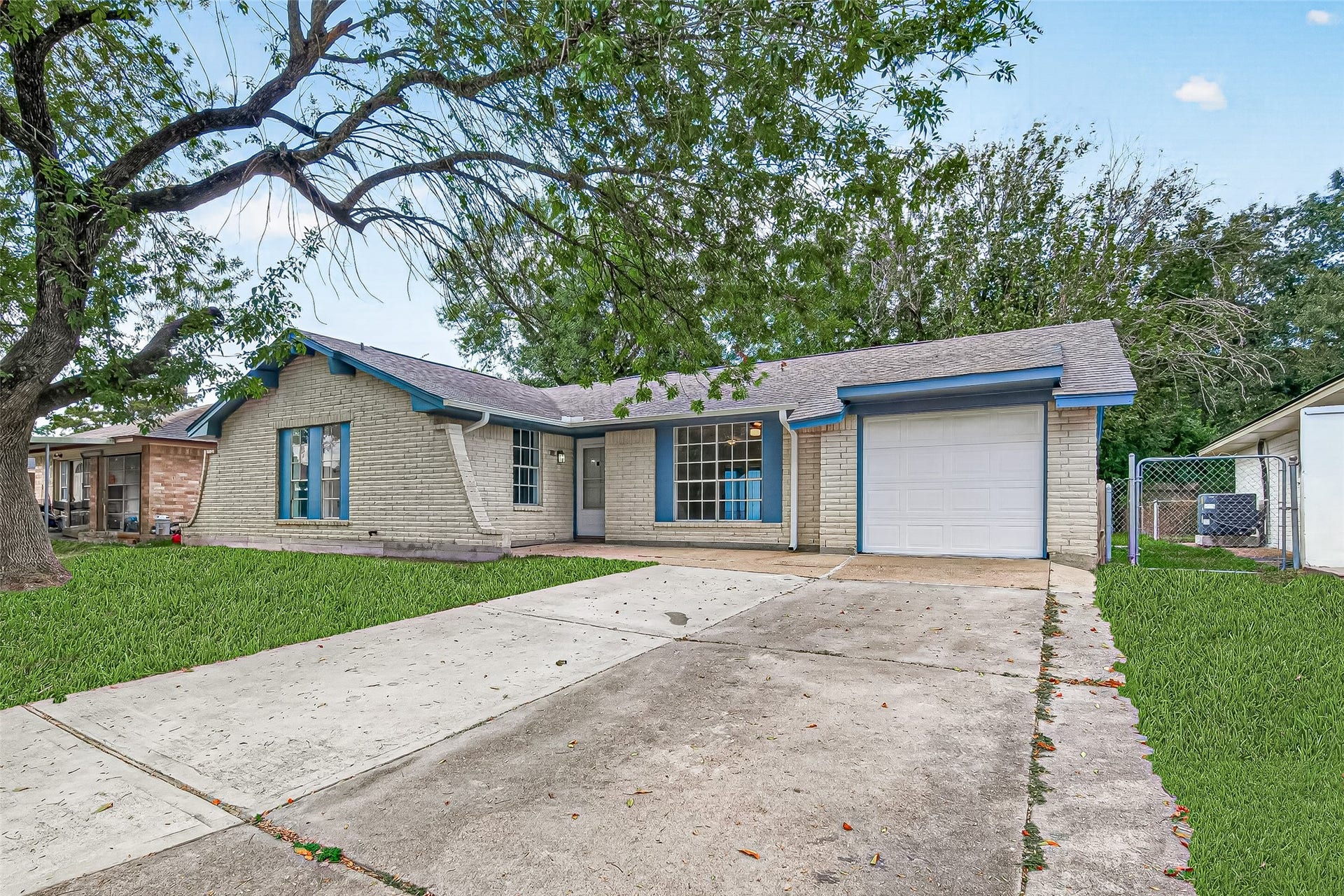 12411 Bichester Lane, Houston, TX 77039 12411 Bichester Lane, Houston, TX 77039