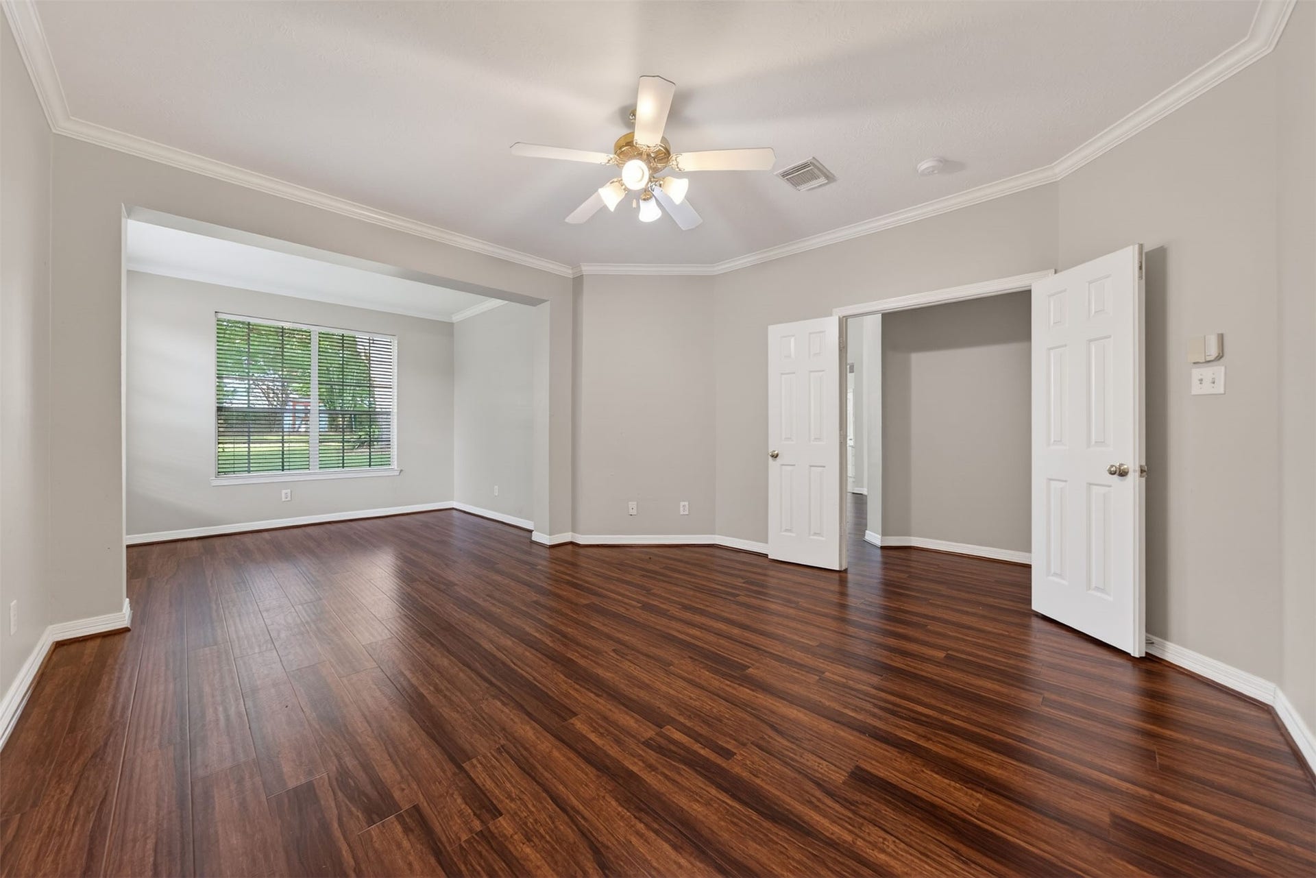 4319 Oak Forest Drive, Missouri City, TX 77459 Primary bedroom