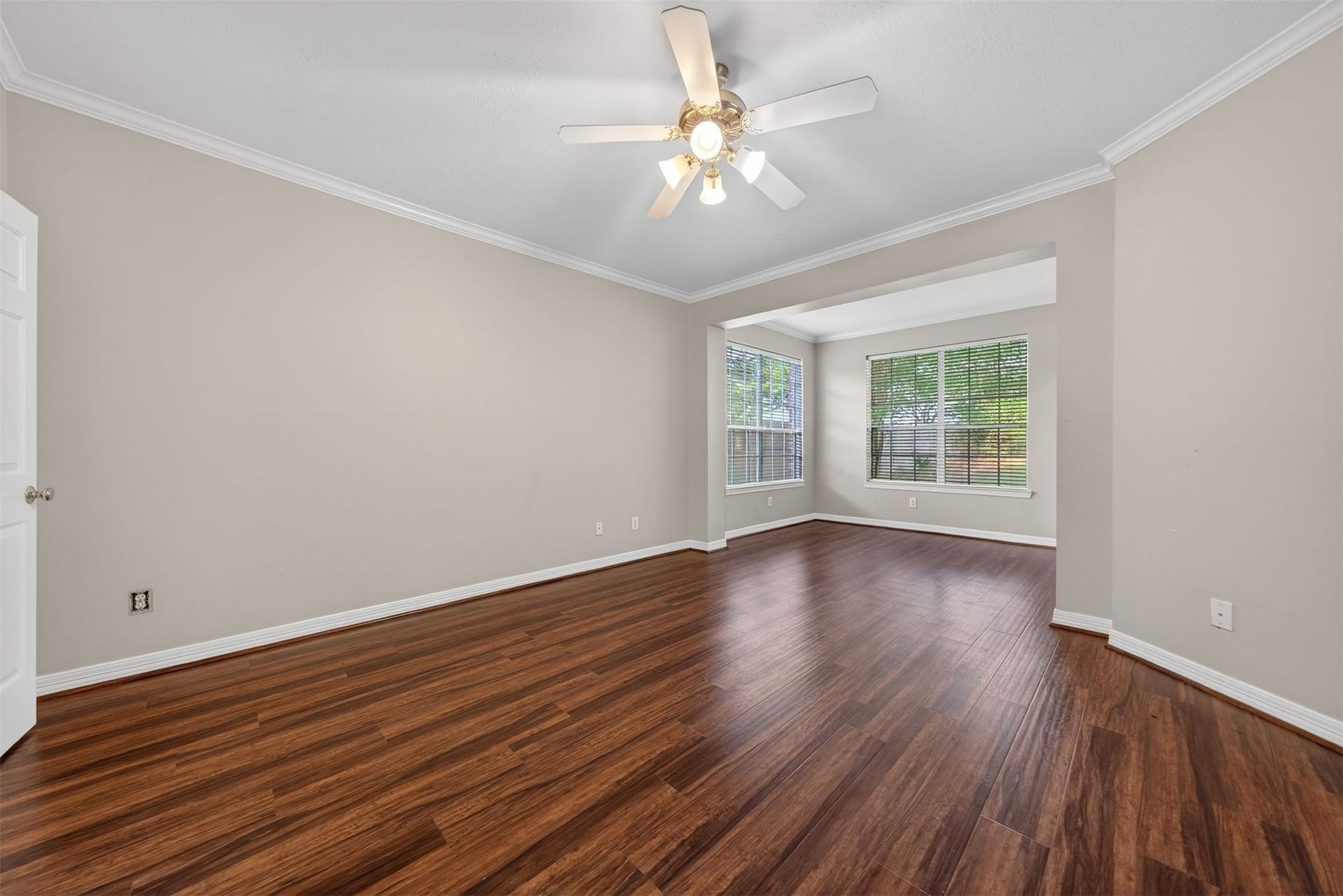 4319 Oak Forest Drive, Missouri City, TX 77459 Primary bedroom