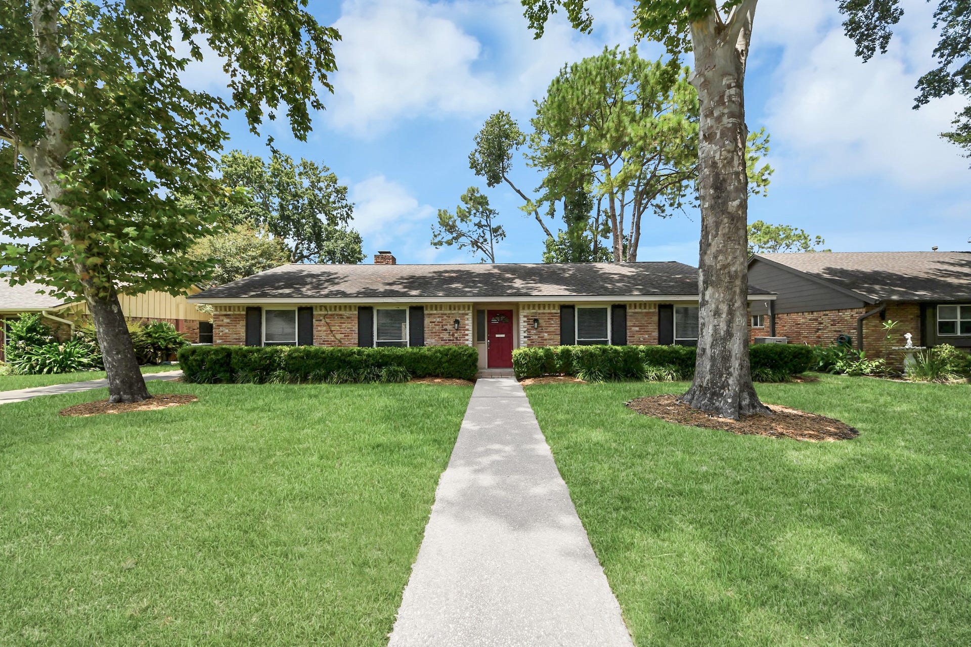 10706 Inwood Drive, Houston, TX 77042