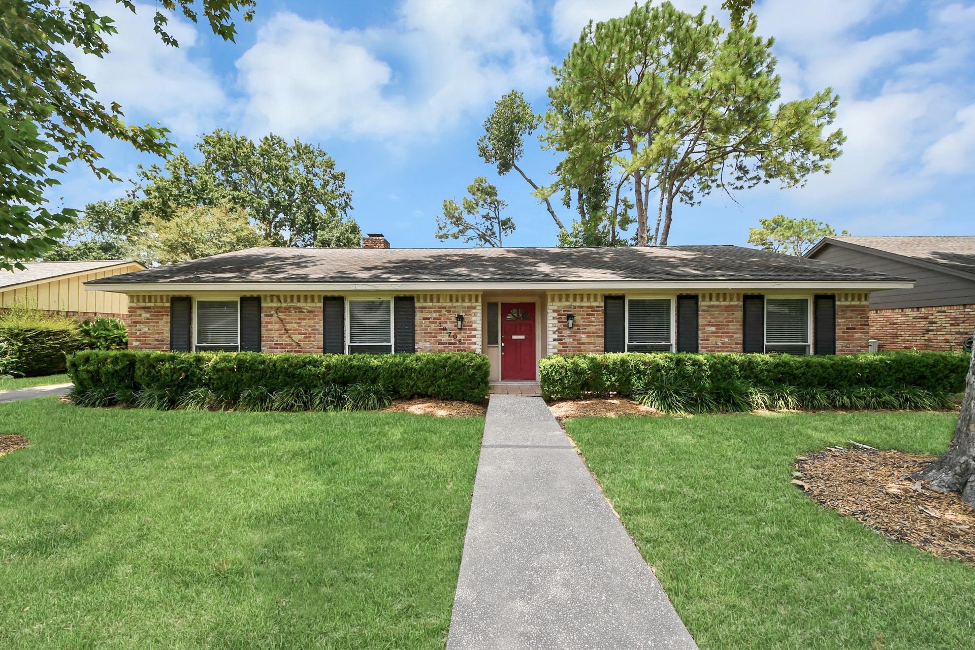 10706 Inwood Drive, Houston, TX 77042