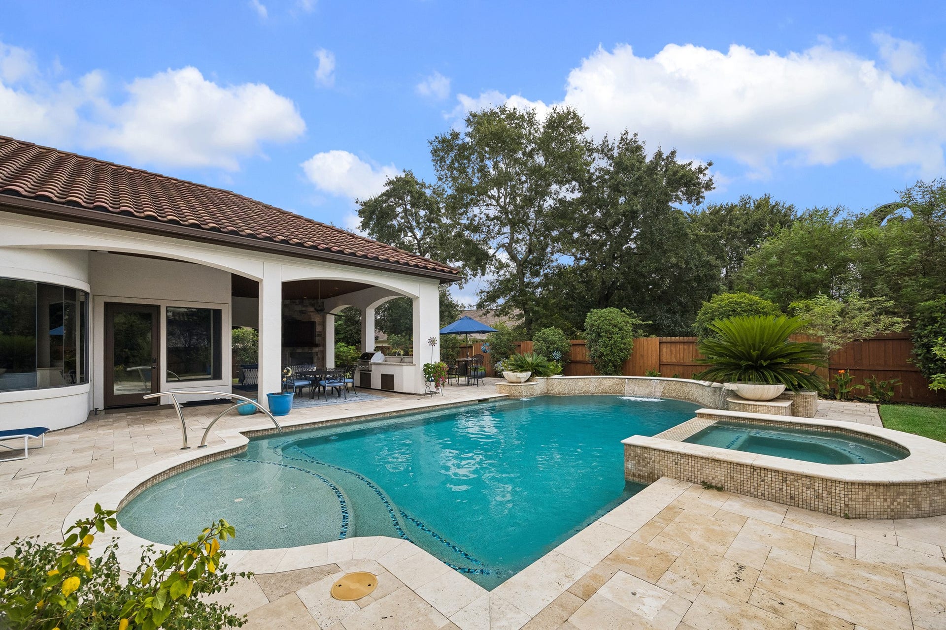 8111 Marshall Falls Drive, Spring, TX 77379 The spacious backyard offers a great space for entertaining or everyday living.