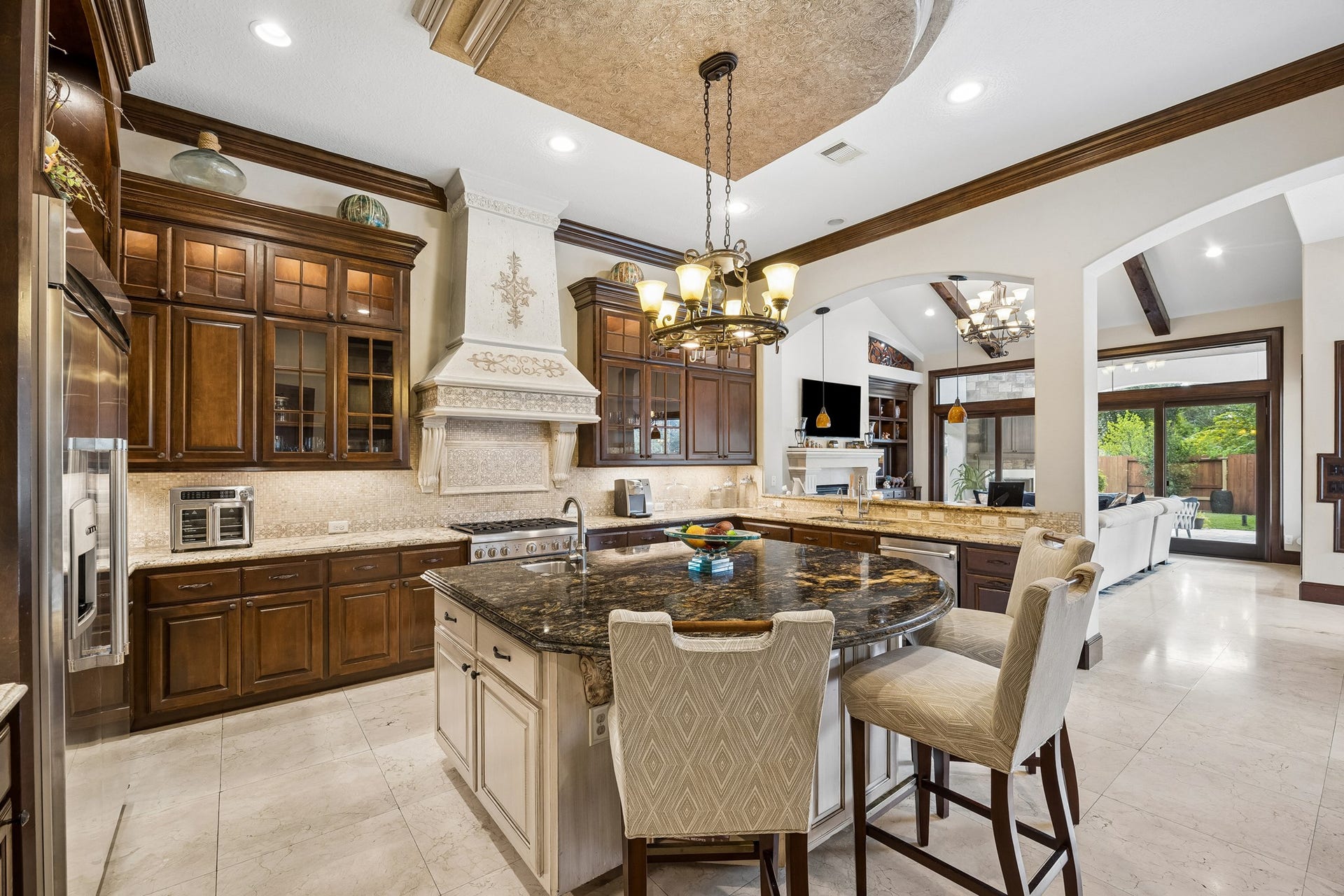 8111 Marshall Falls Drive, Spring, TX 77379 Another view of the kitchen looking back into the family room.