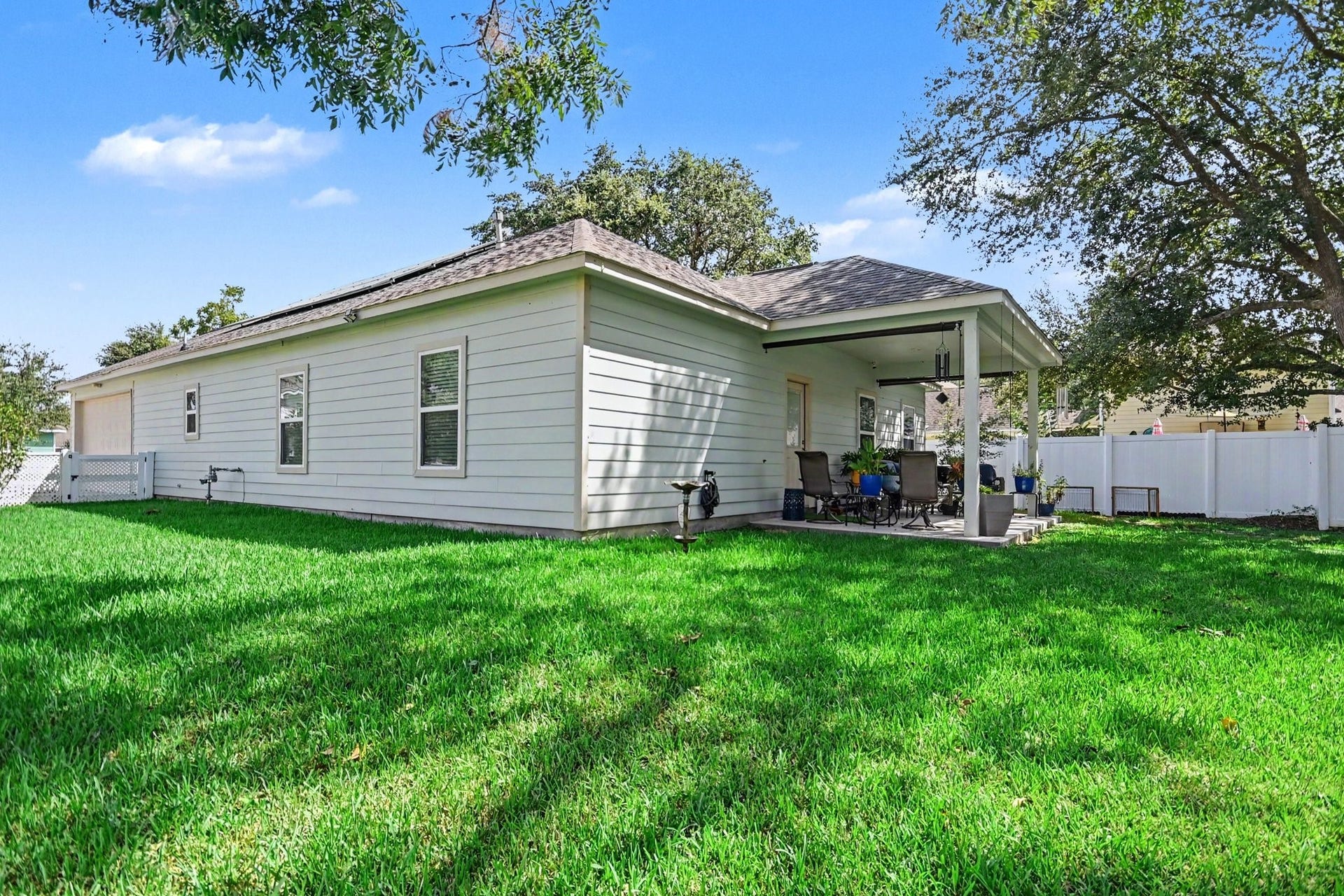 64 Borondo Pines, La Marque, TX 77568 64 Borondo Pines, La Marque, TX 77568