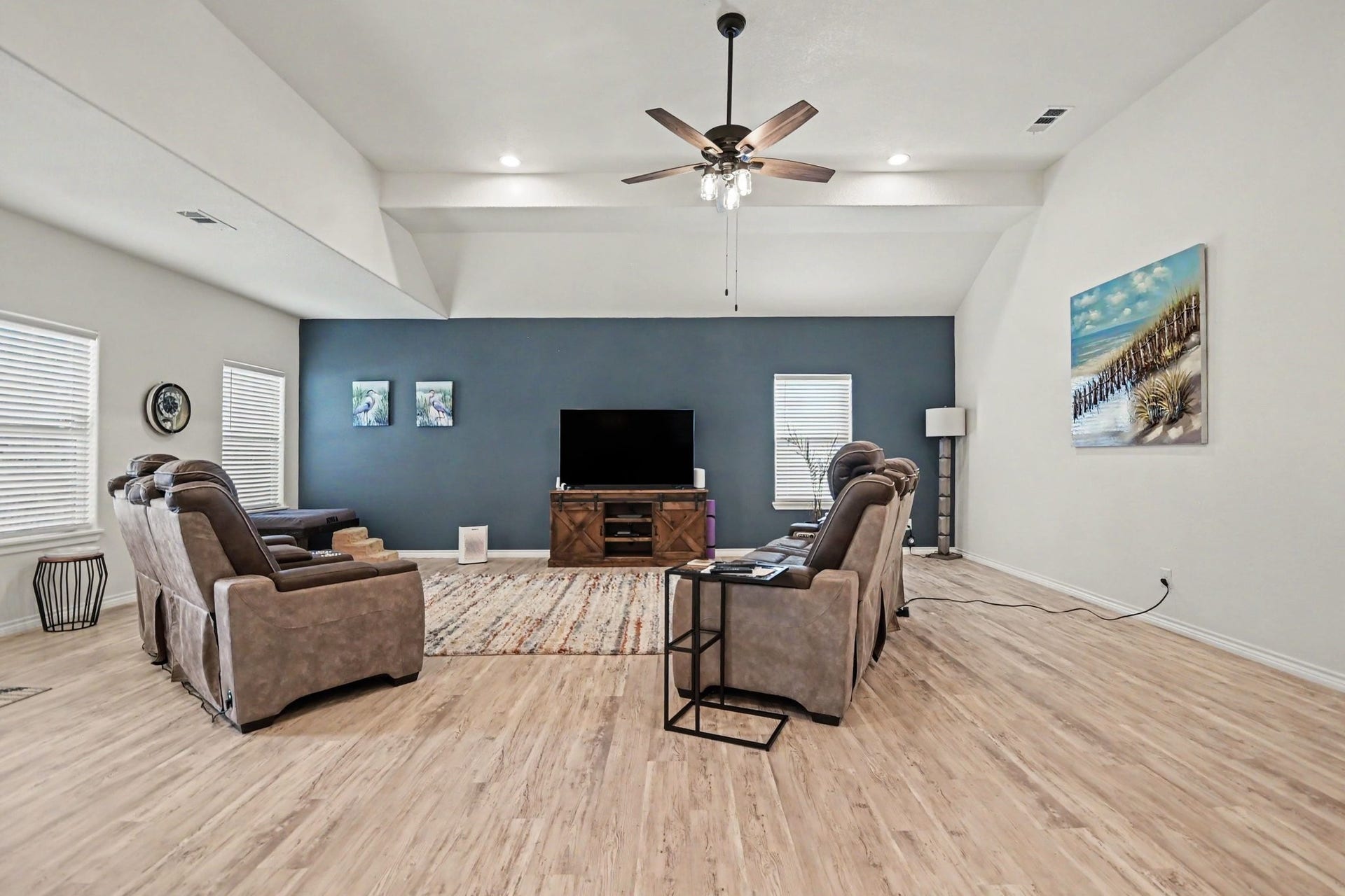 64 Borondo Pines, La Marque, TX 77568 64 Borondo Pines, La Marque, TX 77568