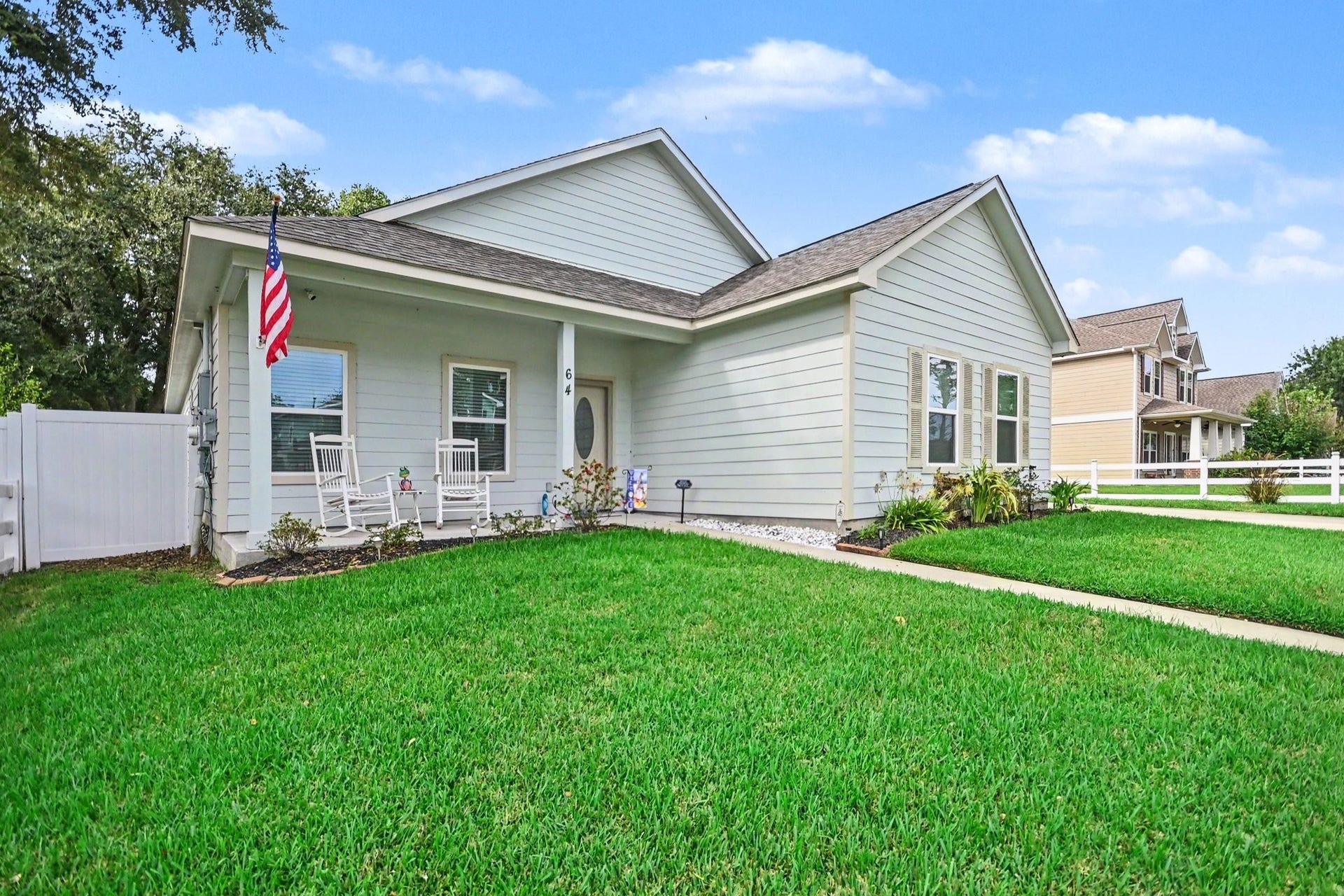 64 Borondo Pines, La Marque, TX 77568 64 Borondo Pines, La Marque, TX 77568