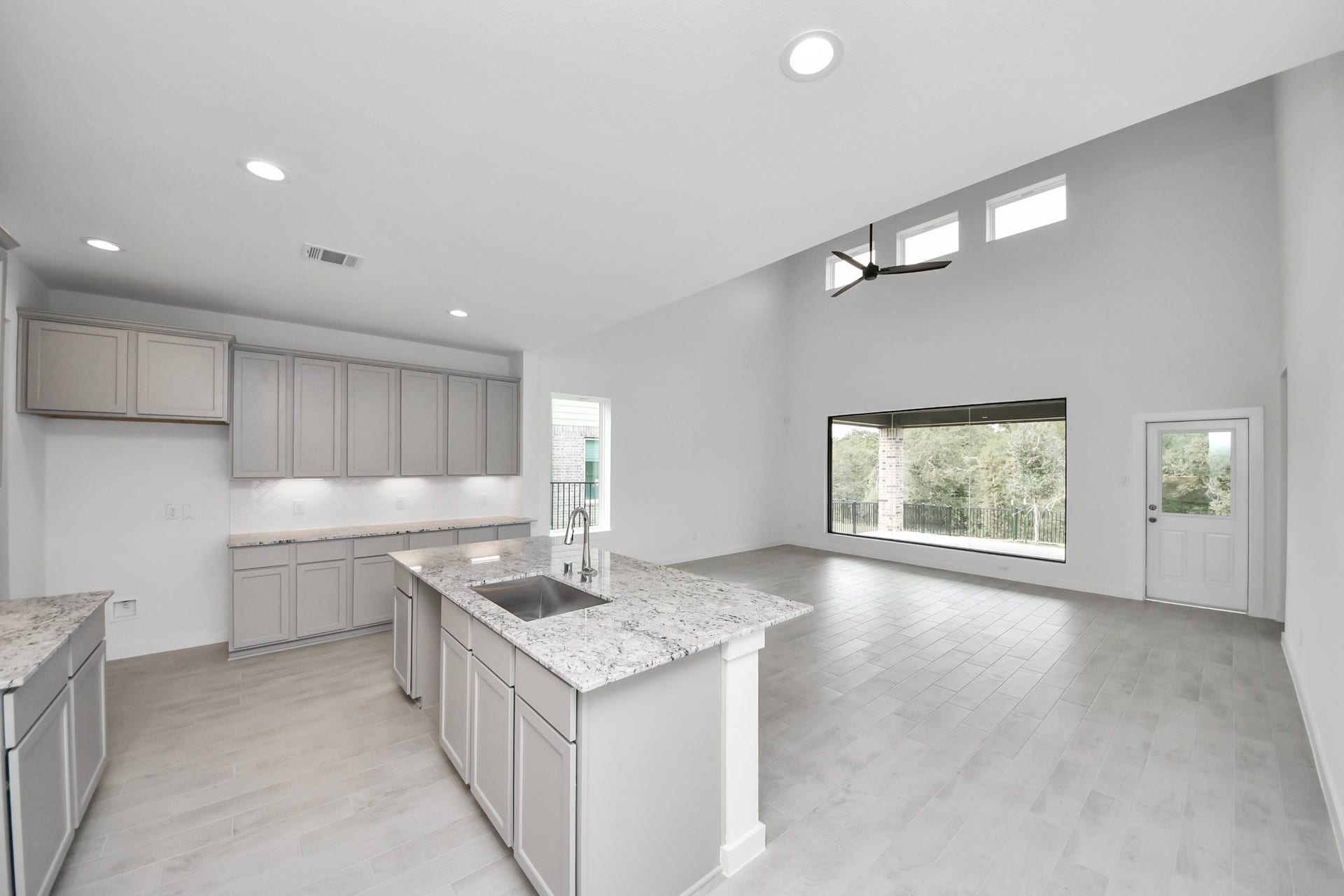 3061 Spoolwood Trail, Magnolia, TX 77355 3061 Spoolwood Trail, Magnolia, TX 77355