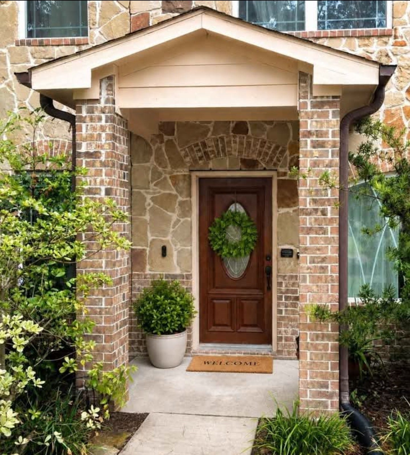 305 Hill Brook Lane, Conroe, TX 77385 305 Hill Brook Lane, Conroe, TX 77385