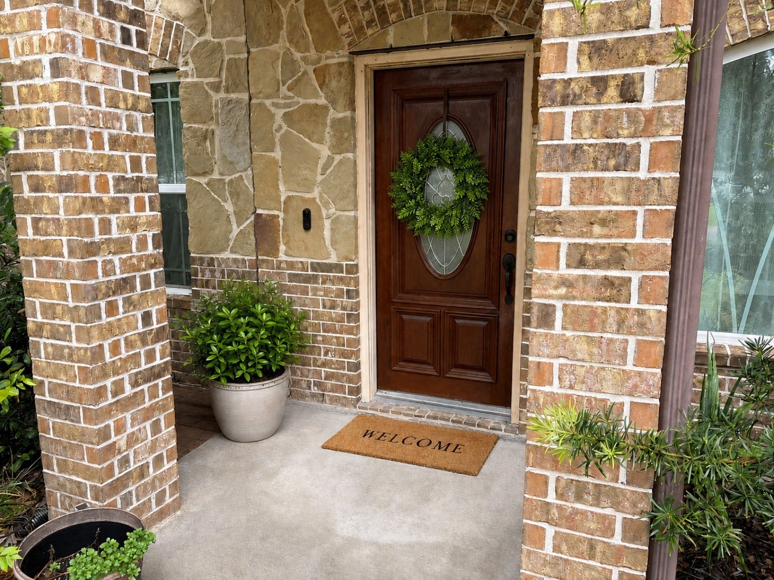 305 Hill Brook Lane, Conroe, TX 77385 305 Hill Brook Lane, Conroe, TX 77385