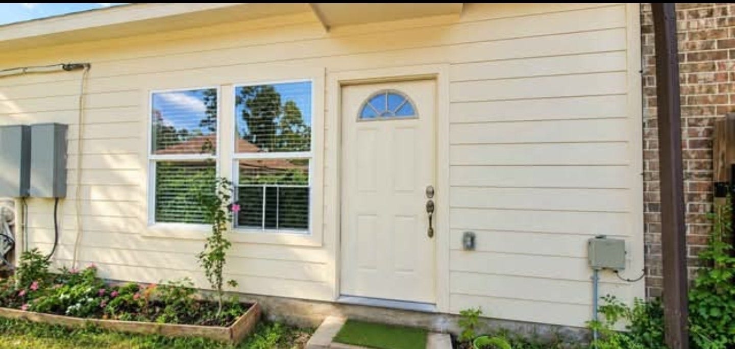 305 Hill Brook Lane, Conroe, TX 77385 305 Hill Brook Lane, Conroe, TX 77385