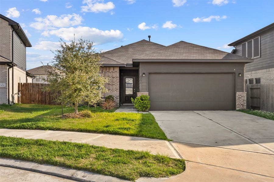 Property photo for 14206 Alpine Fir Drive, Crosby, TX