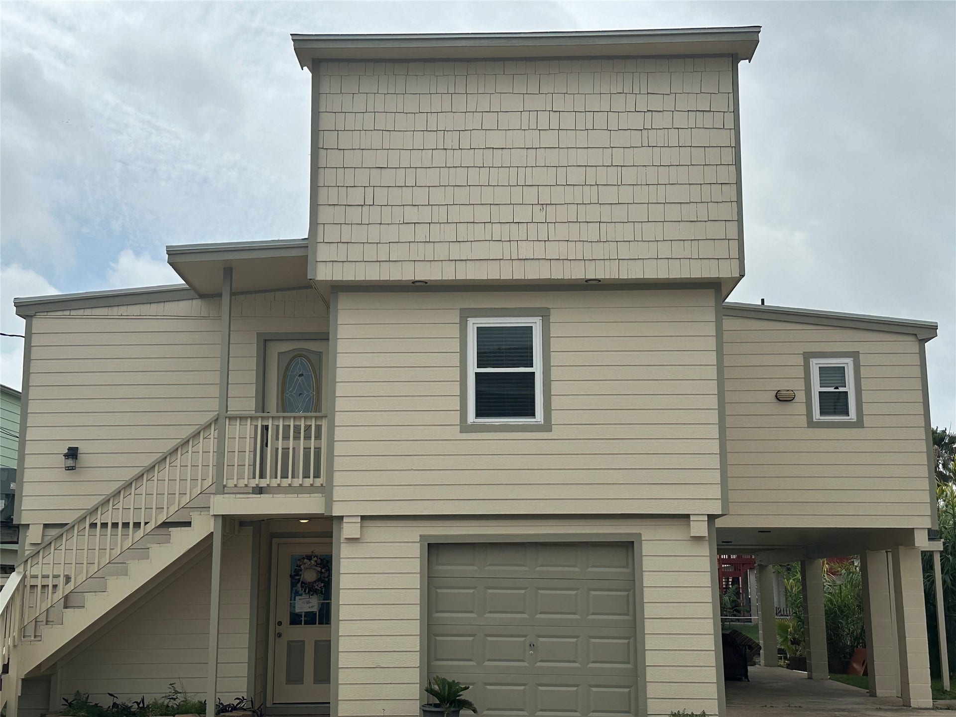 658 Warsaw Street, Bayou Vista, TX 77563 658 Warsaw on the canal with 5 beds 4.5 baths!