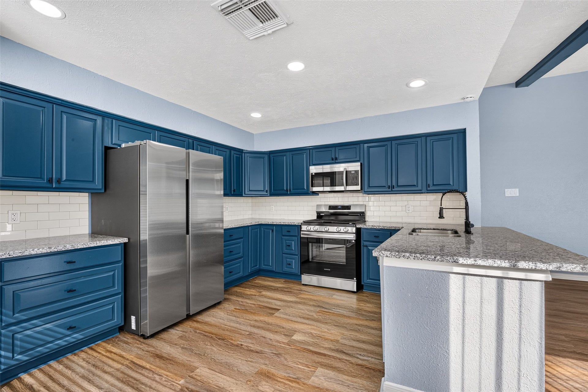 11803 Brook Meadows Lane, Meadows Place, TX 77477 11803 Brook Meadows Lane, Meadows Place, TX 77477