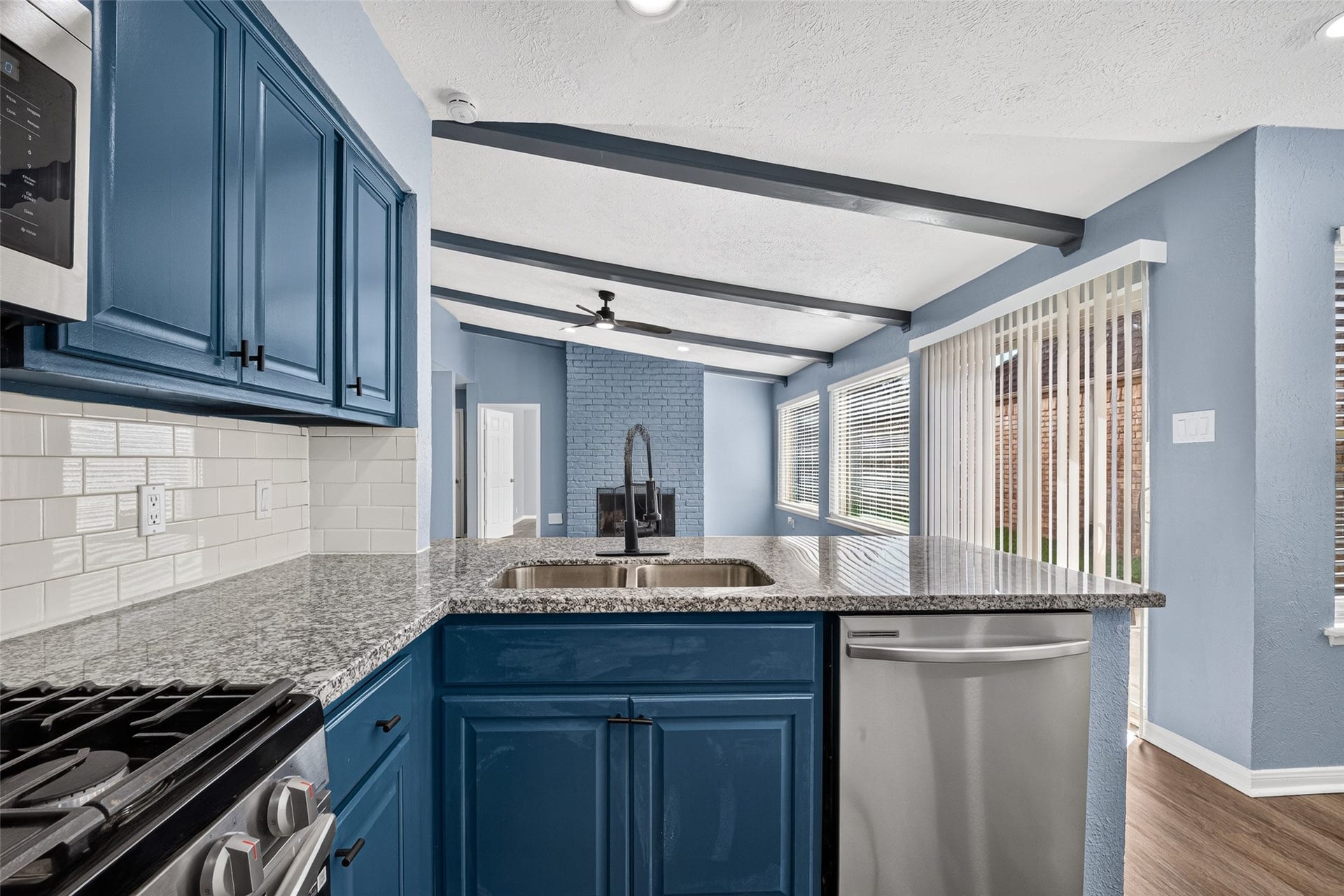 11803 Brook Meadows Lane, Meadows Place, TX 77477 11803 Brook Meadows Lane, Meadows Place, TX 77477