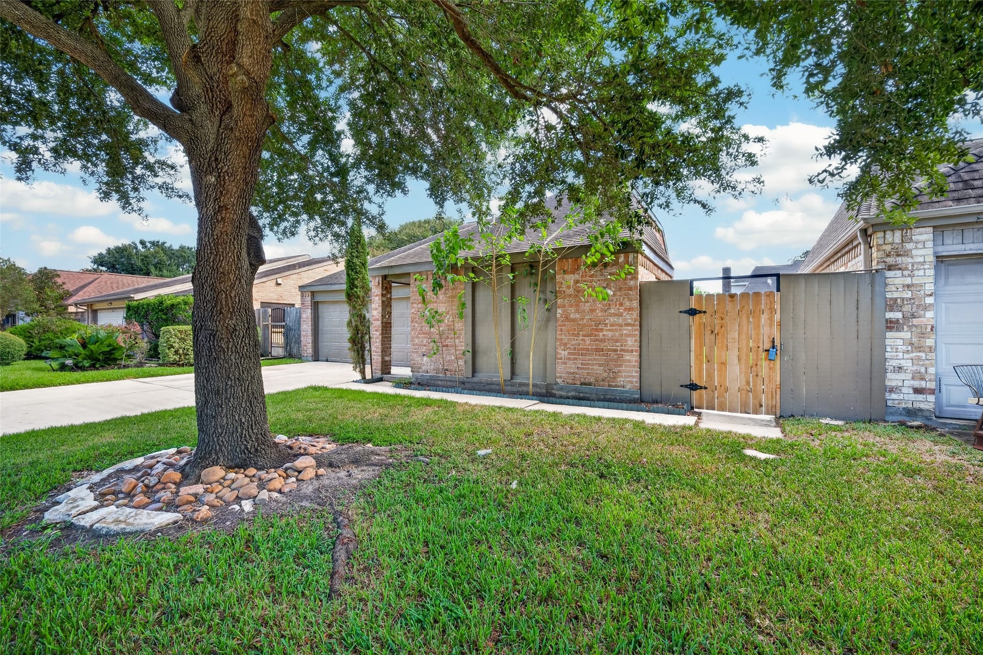 11803 Brook Meadows Lane, Meadows Place, TX 77477 11803 Brook Meadows Lane, Meadows Place, TX 77477