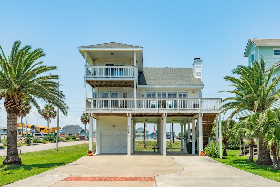 Property photo for 25138 Intrepid Lane, Galveston, TX