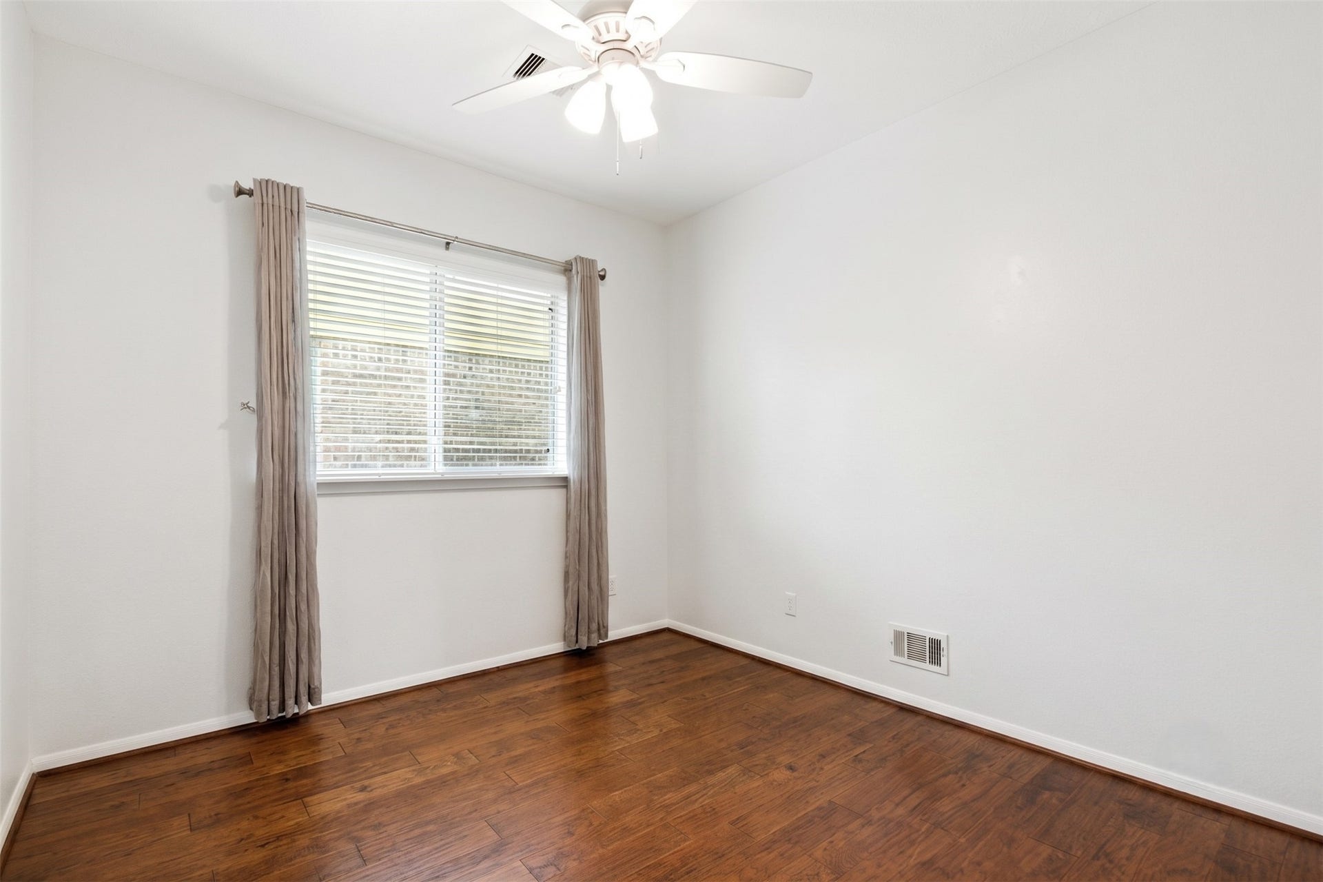 21707 Alta Peak Way, Katy, TX 77449 21707 Alta Peak Way, Katy, TX 77449