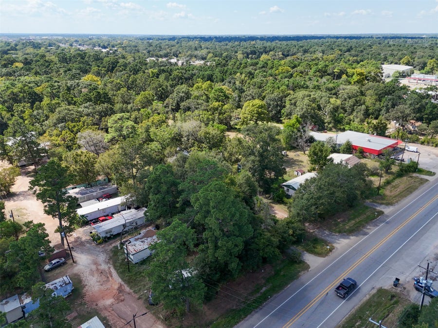 Property photo for 220 Porter Rd, Conroe, TX
