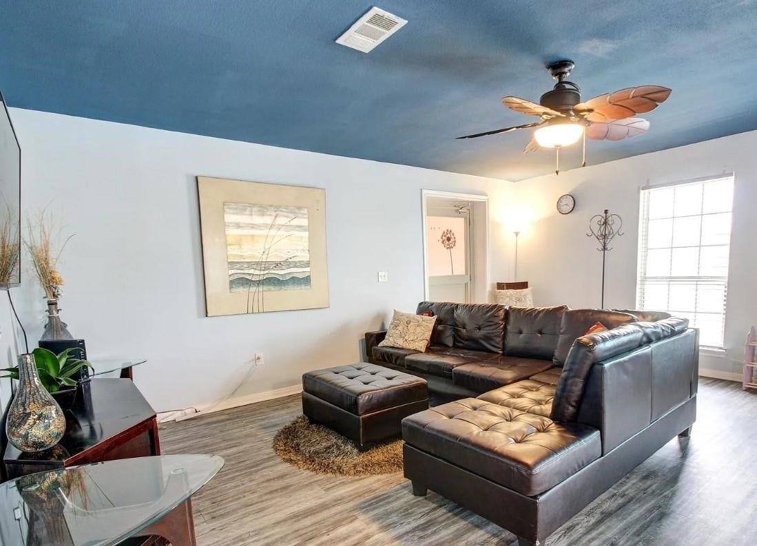641 4th Street, Dickinson, TX 77539 641 4th Street, Dickinson, TX 77539