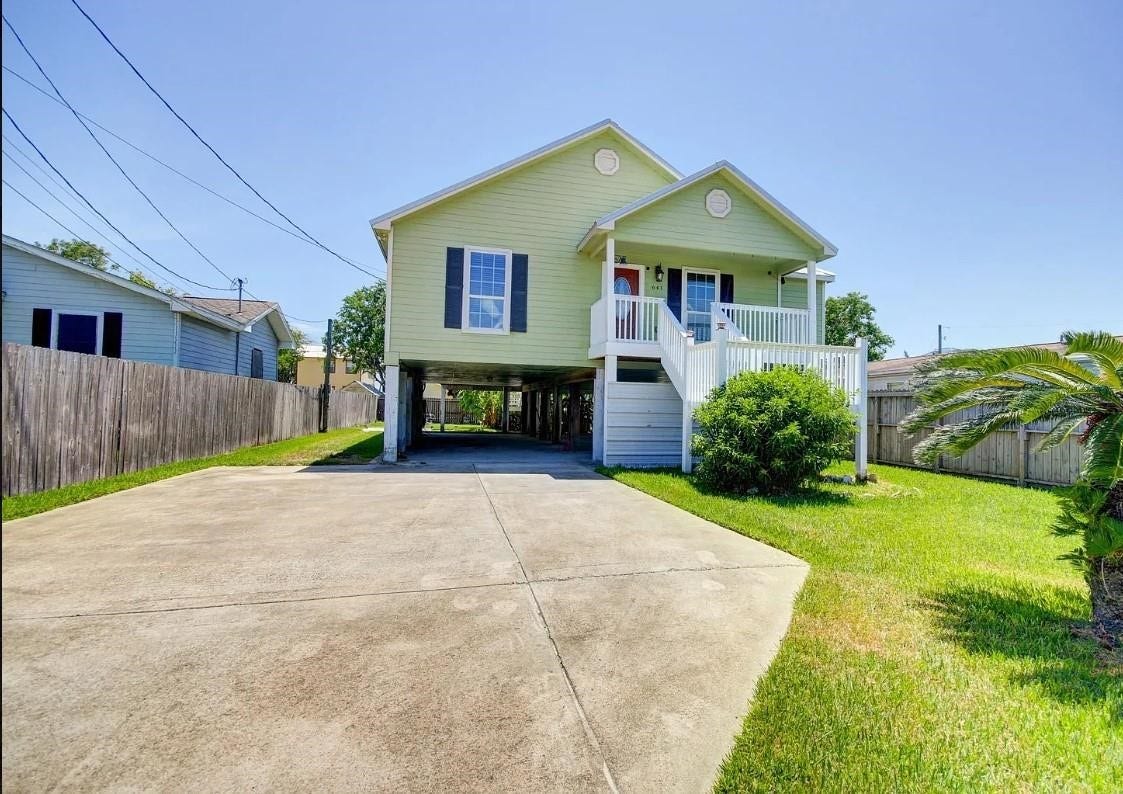 641 4th Street, Dickinson, TX 77539 641 4th Street, Dickinson, TX 77539
