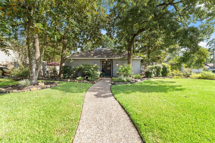 Property photo for 10823 Dunbrook Drive, Houston, TX