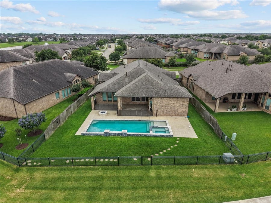 Property photo for 2420 Sky Harbor Lane, Friendswood, TX