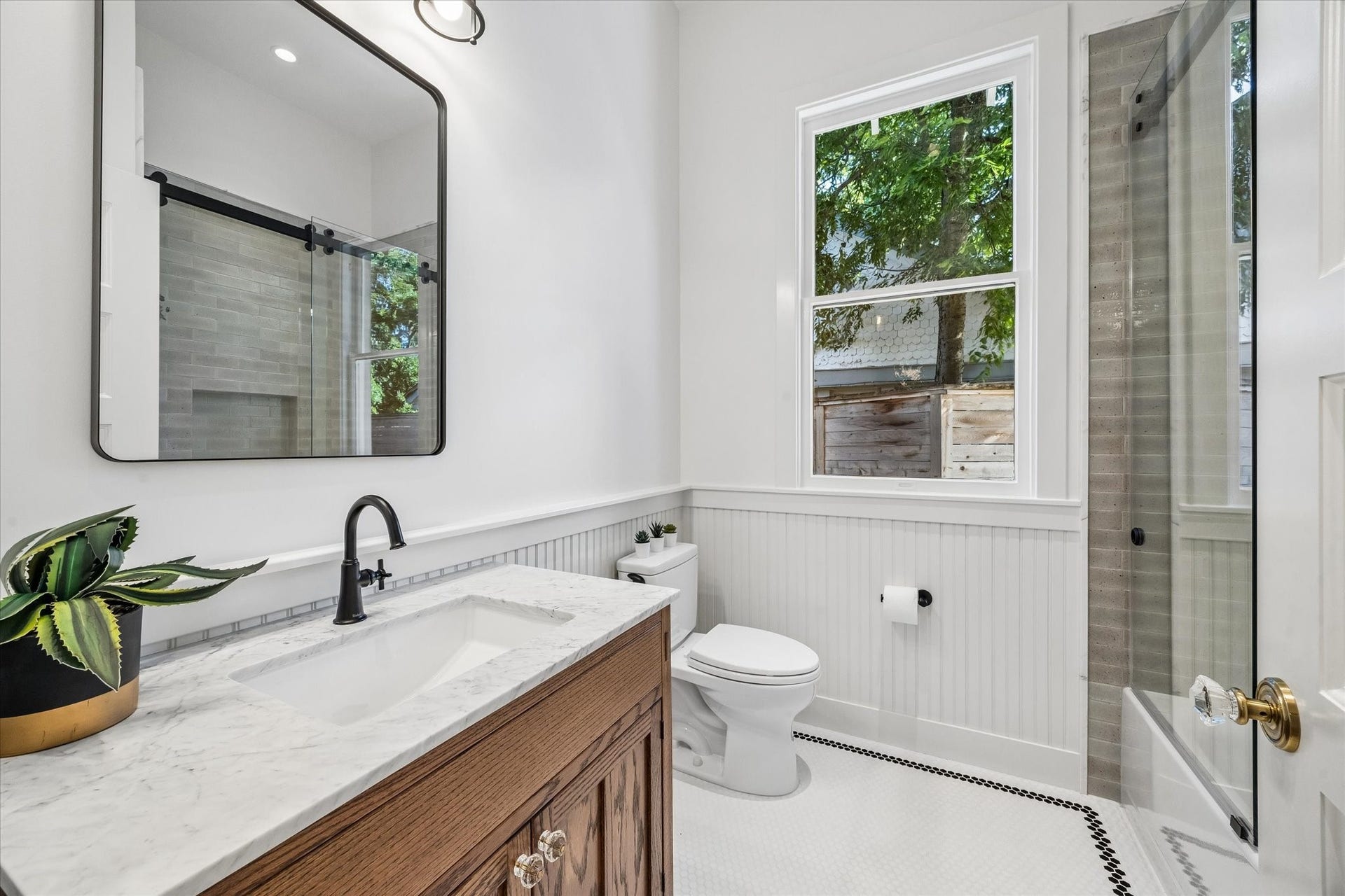 1203 Heights Boulevard, Houston, TX 77008 1203 Heights Boulevard, Houston, TX 77008