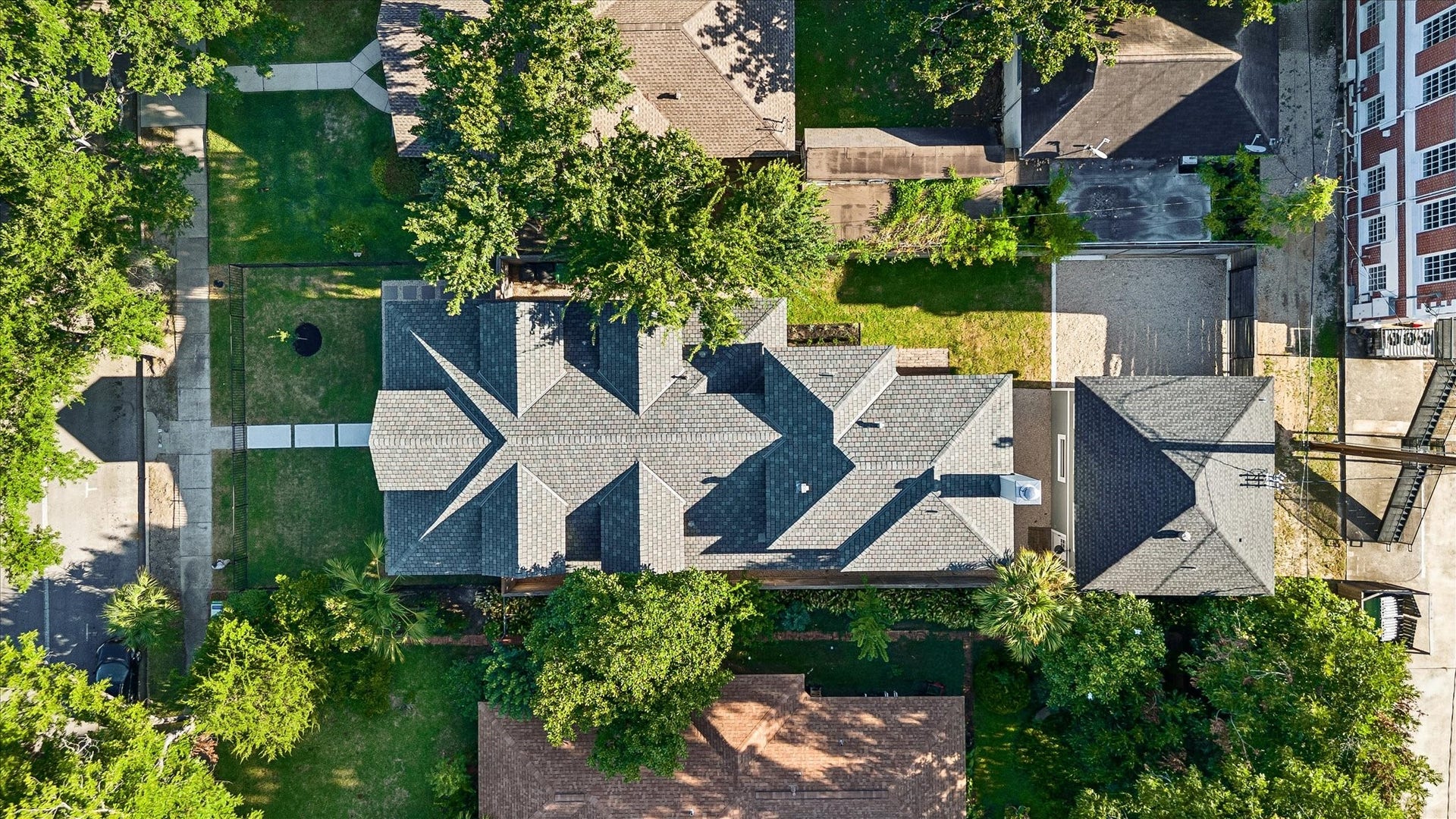 1203 Heights Boulevard, Houston, TX 77008 Birds eye view of the property. Nice new roof.