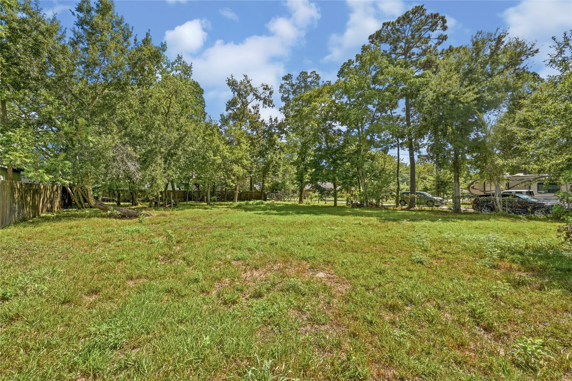 00 Ash, Dickinson, TX 77539 Perfect lot for a future homesite