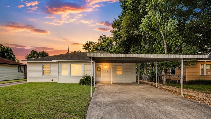 Property photo for 2016 Vince Street, Pasadena, TX