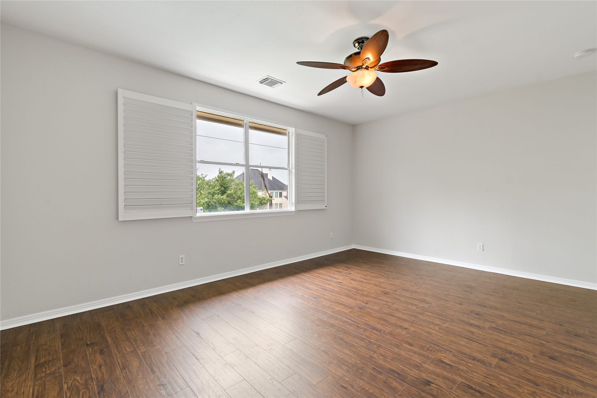 8835 Stowe Creek Lane, Missouri City, TX 77459 8835 Stowe Creek Lane, Missouri City, TX 77459