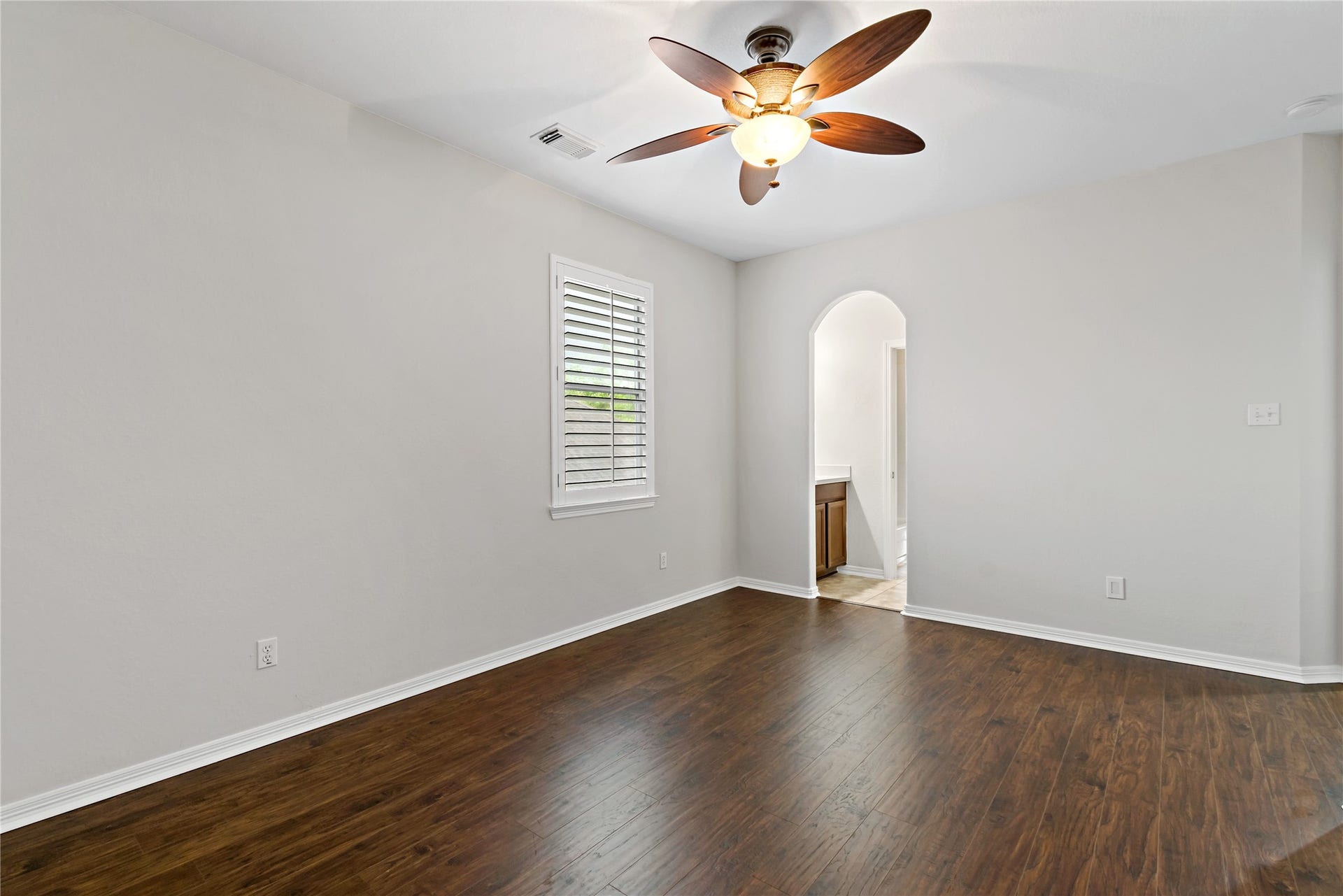8835 Stowe Creek Lane, Missouri City, TX 77459 8835 Stowe Creek Lane, Missouri City, TX 77459