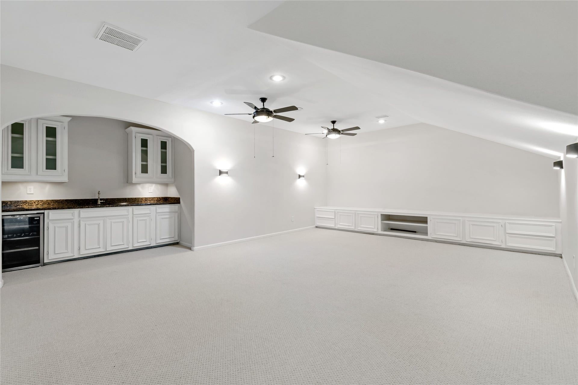 8835 Stowe Creek Lane, Missouri City, TX 77459 8835 Stowe Creek Lane, Missouri City, TX 77459